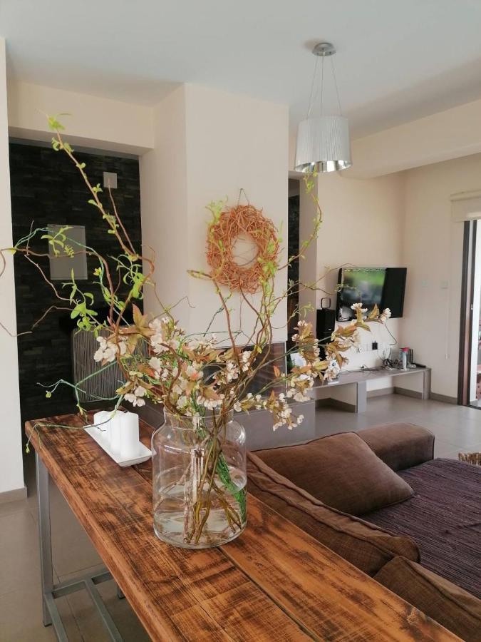 Villa Angela Dhrousha ภายนอก รูปภาพ