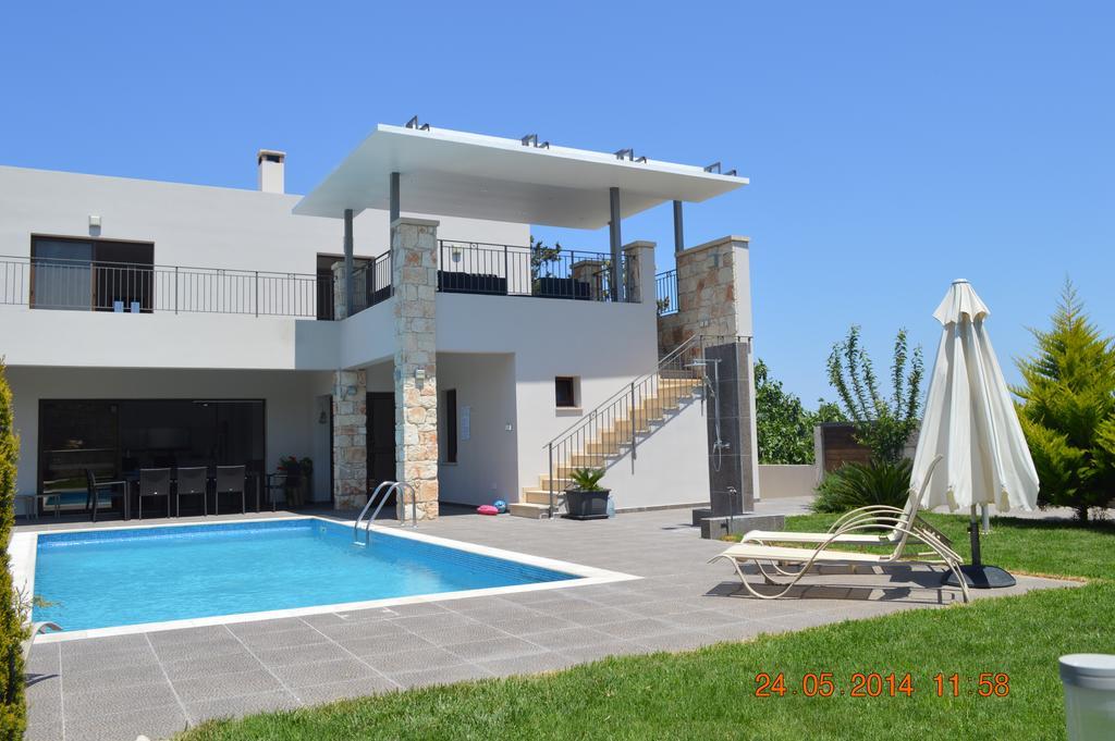 Villa Angela Dhrousha ภายนอก รูปภาพ