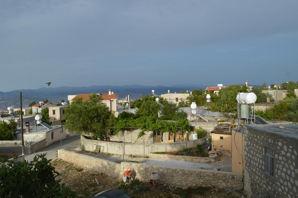 Villa Angela Dhrousha ภายนอก รูปภาพ